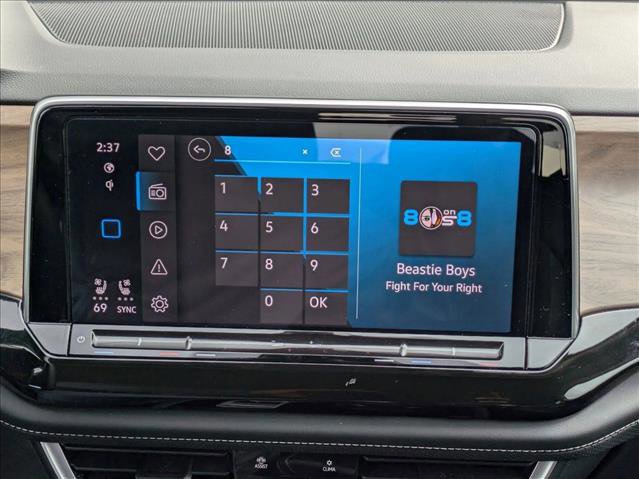 Used 2025 Volkswagen Atlas SE image 13