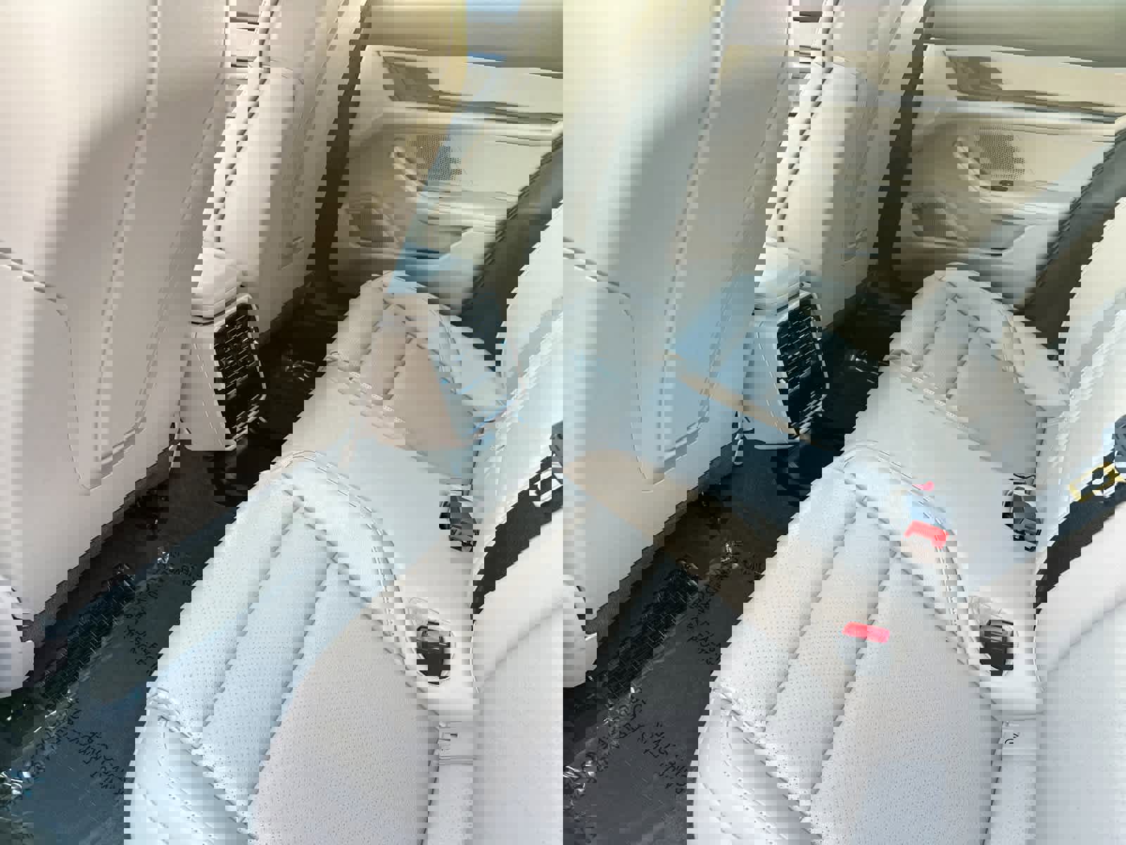 Used 2024 Porsche Taycan 4 Cross Turismo image 13