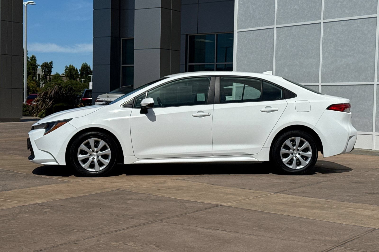 Certified 2025 Toyota Corolla LE FWD image 8