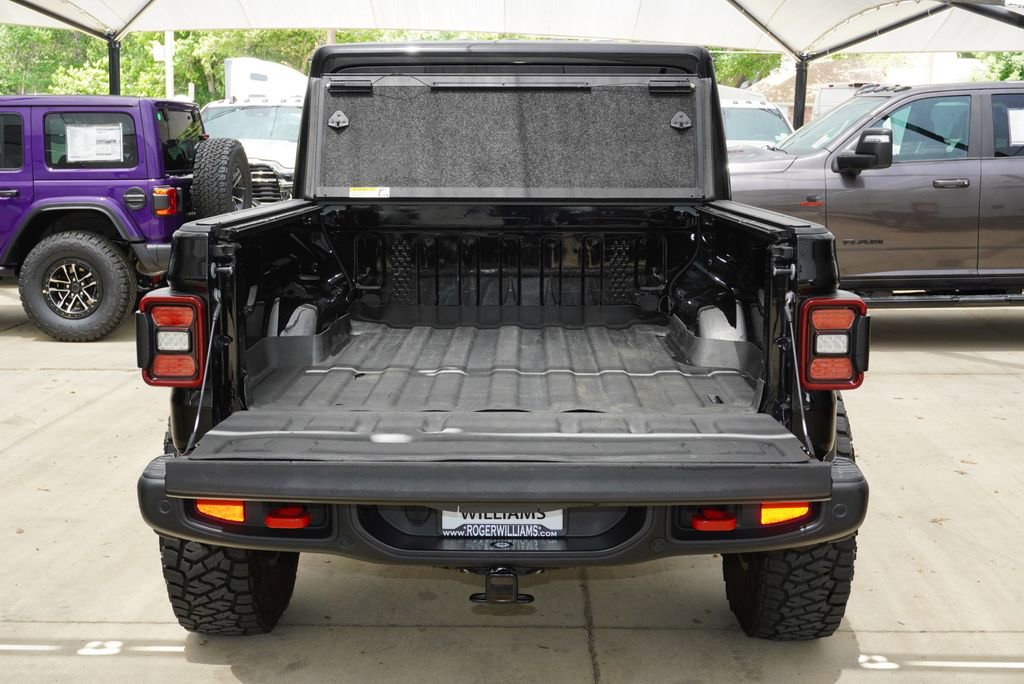 Used 2020 Jeep Gladiator Rubicon AWD/4WD image 32