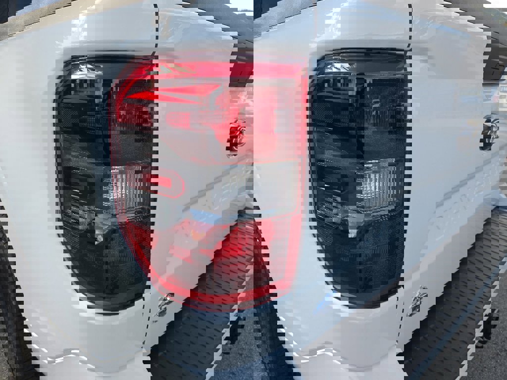 New 2025 Ford Maverick Lobo image 7