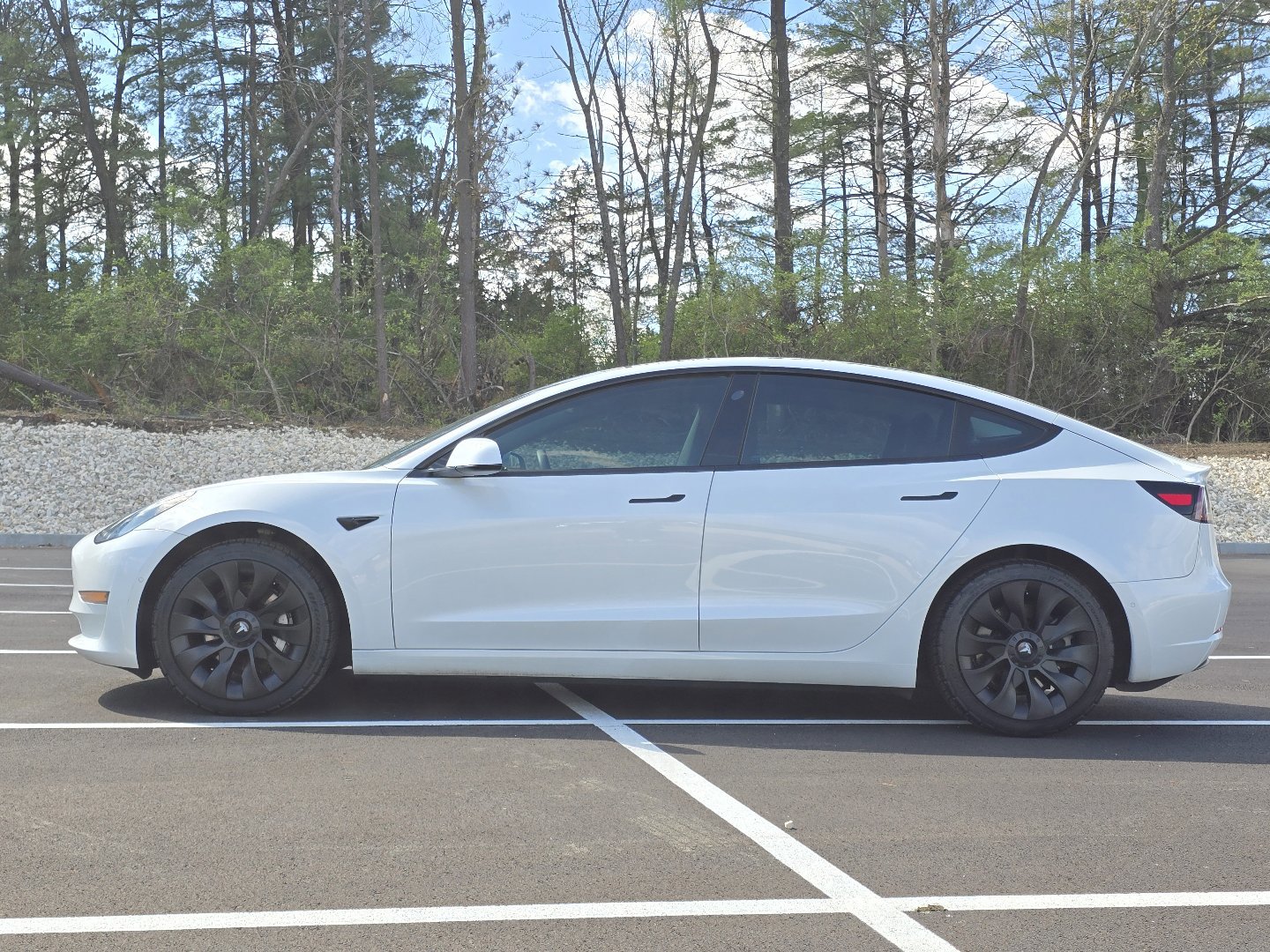 Used 2021 Tesla Model 3 Standard Range Plus image 16