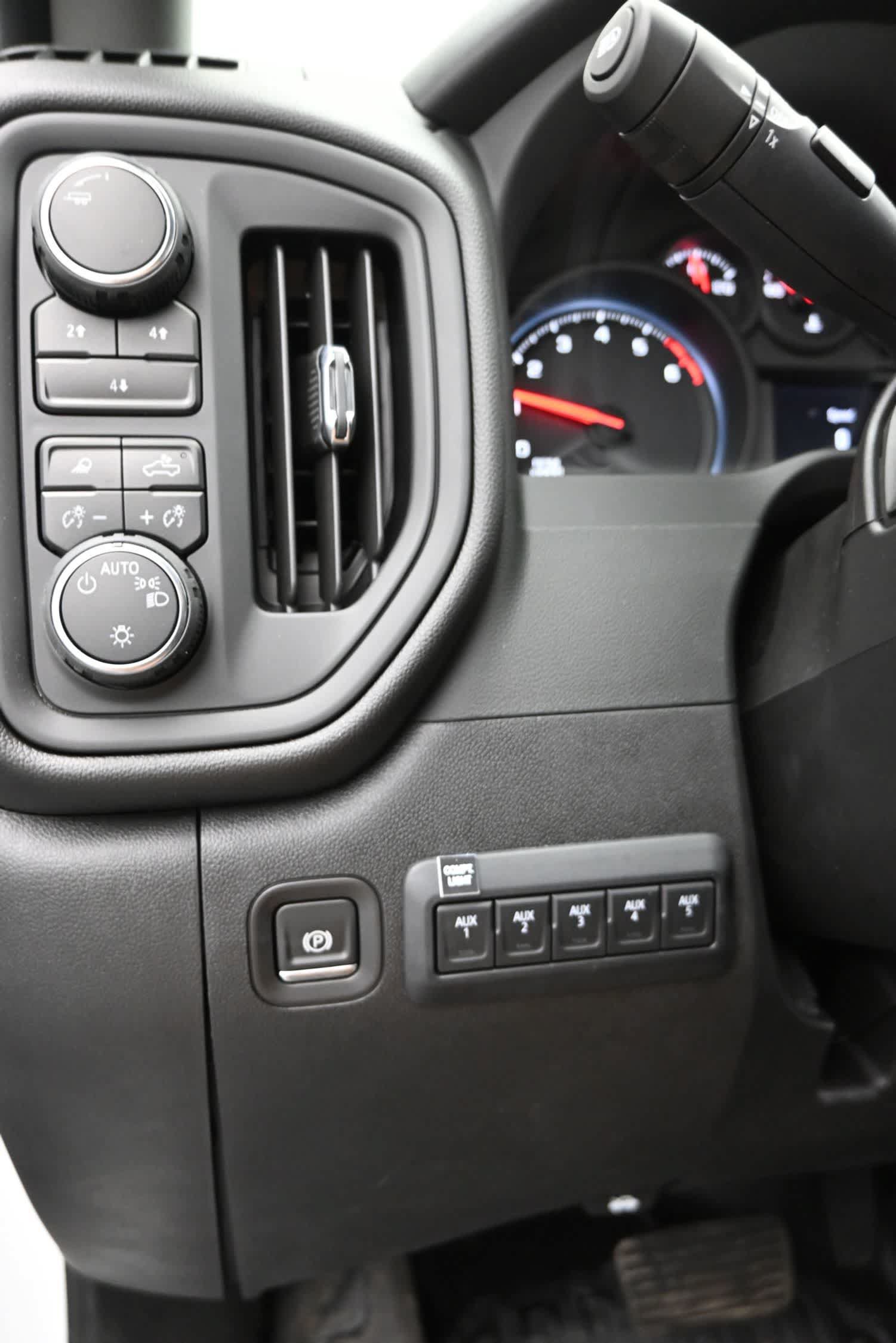 Used 2024 Chevrolet Silverado 3500 W/T w/ WT Convenience Package AWD/4WD image 44