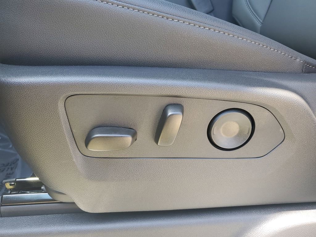 New 2026 Chevrolet Silverado 1500 LT Trail Boss w/ Safety Package image 24