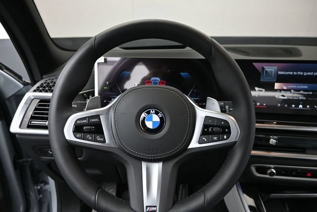 Used 2026 BMW X5 xDrive40i w/ M Sport Package AWD/4WD image 13