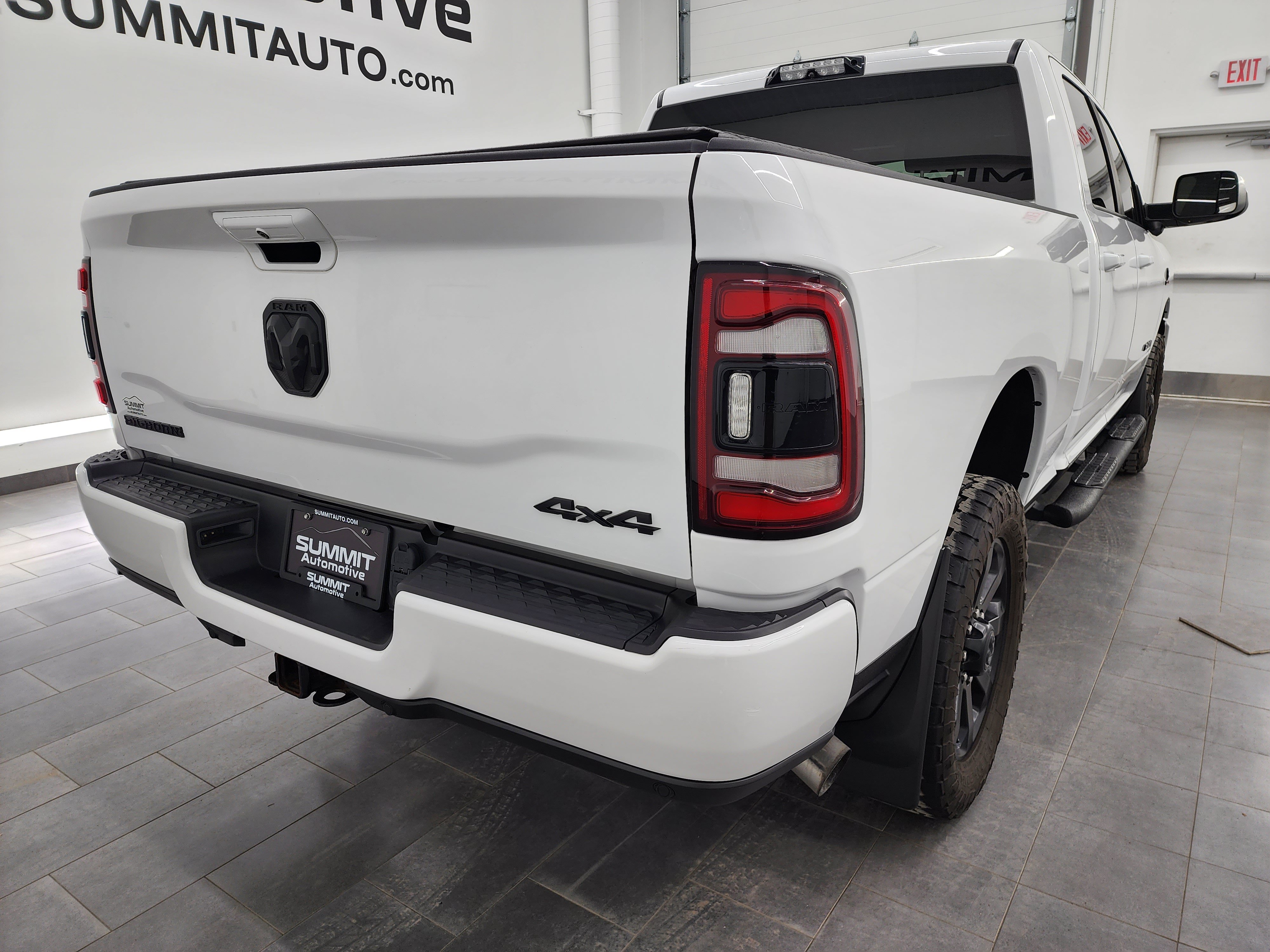 Used 2020 RAM 2500 Big Horn w/ Night Edition AWD/4WD image 4