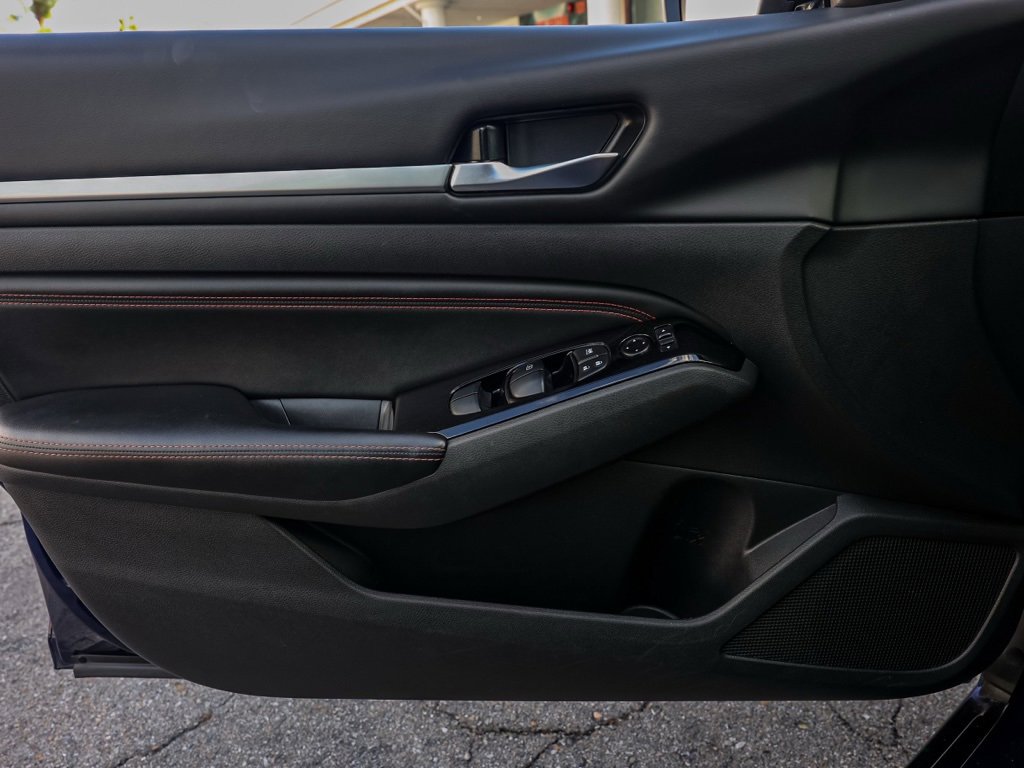 Used 2023 Nissan Altima 2.5 SR image 22