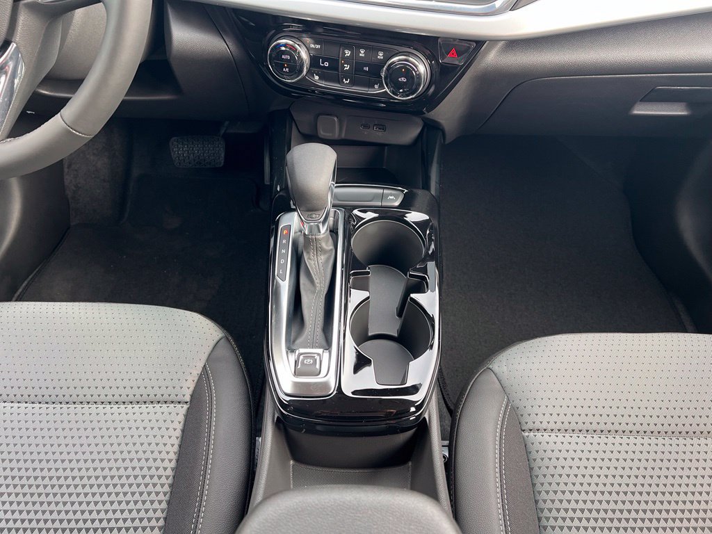 New 2026 Chevrolet Trax LT w/ Driver Confidence Package FWD image 16