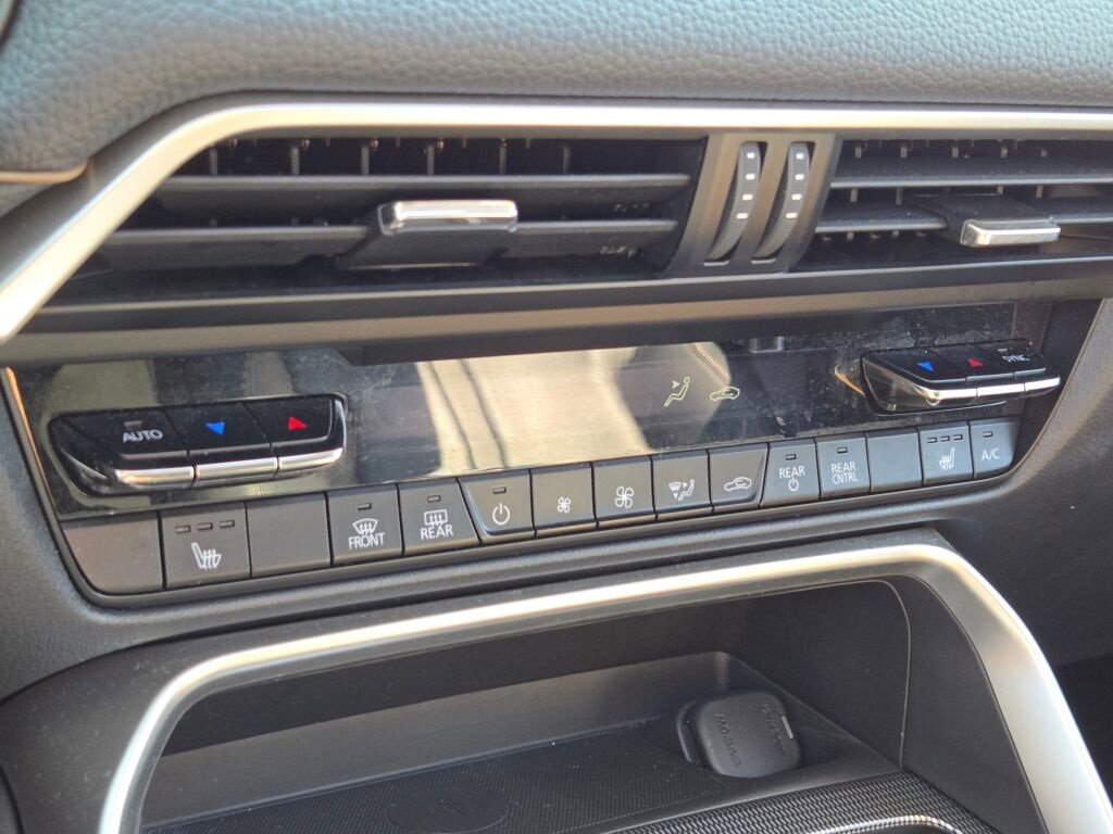 Used 2024 MAZDA CX-90 3.3 Turbo w/ Preferred Plus image 27