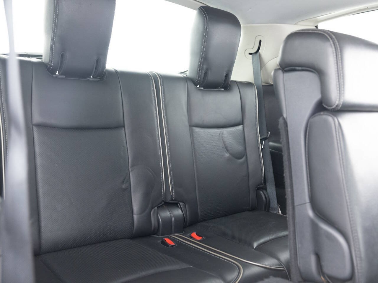 Used 2017 INFINITI QX60 Luxe w/ Deluxe Technology Package AWD/4WD image 31