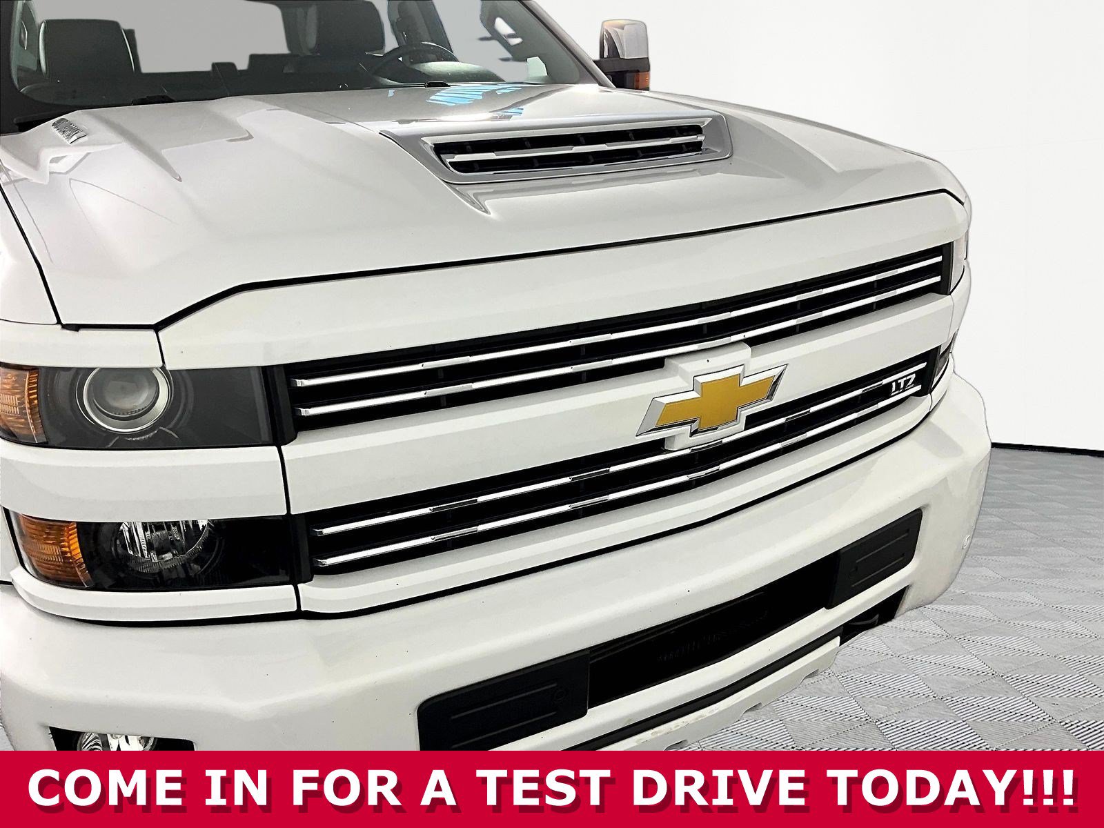 Used 2018 Chevrolet Silverado 2500 LTZ w/ Duramax Plus Package AWD/4WD image 30
