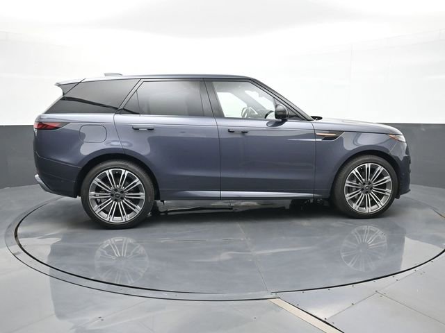 Used 2025 Land Rover Range Rover Sport Dynamic SE image 23