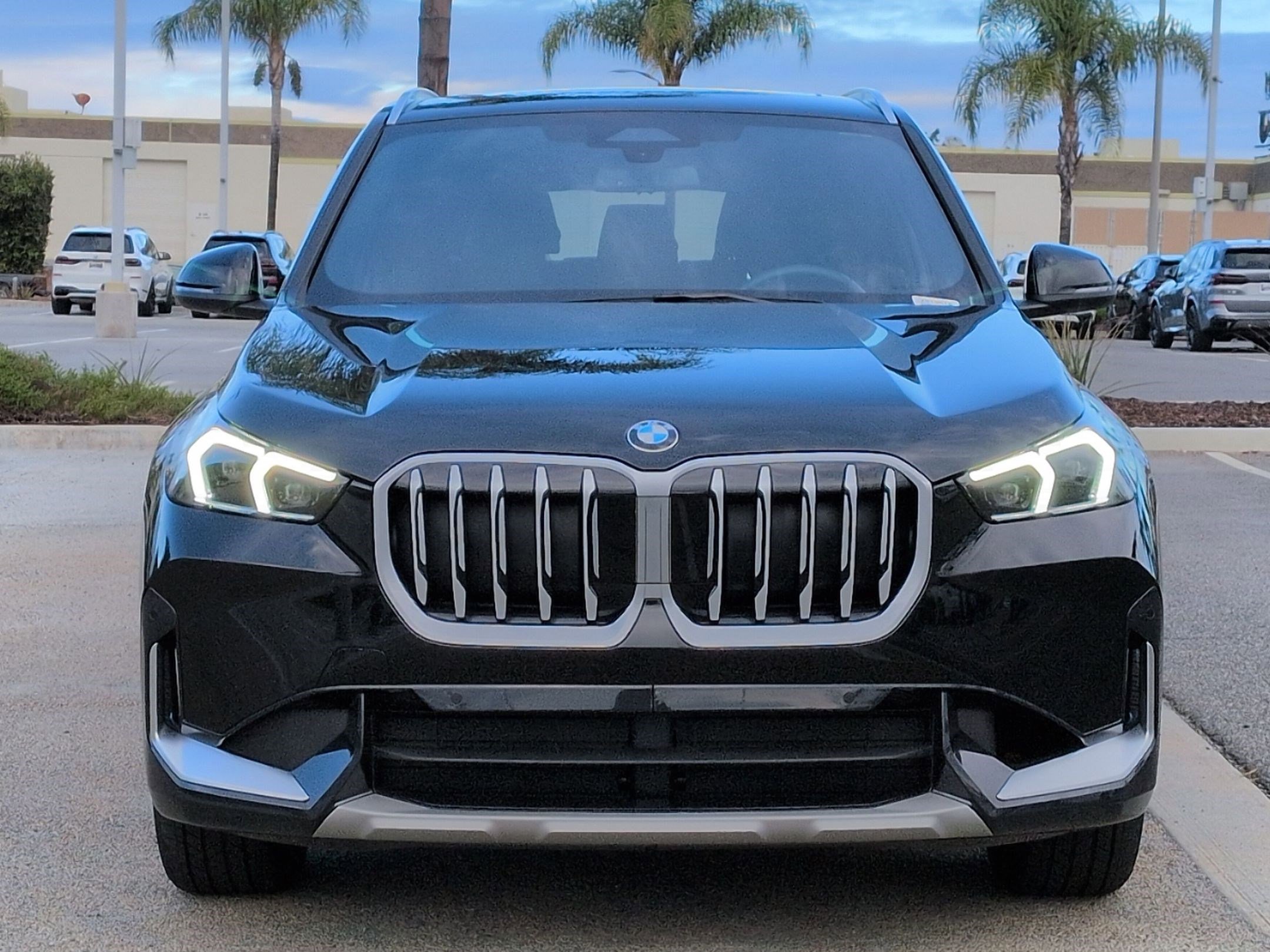Used 2025 BMW X1 xDrive28i w/ Convenience Package AWD/4WD image 3