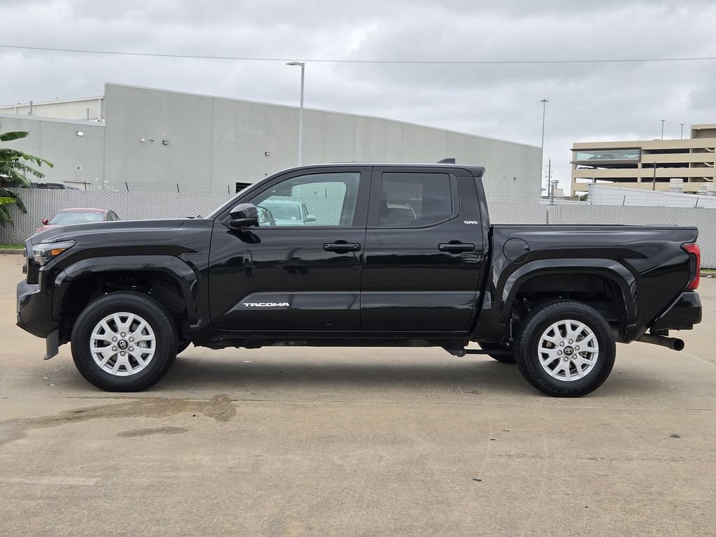 Used 2024 Toyota Tacoma SR5 AWD/4WD image 6