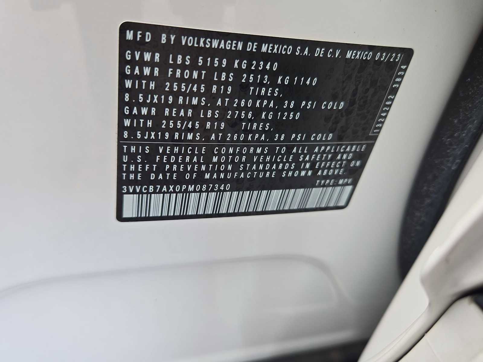 Used 2023 Volkswagen Tiguan SE R-Line image 41