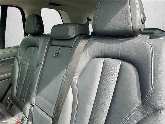 Used 2022 BMW X7 xDrive40i w/ Executive Package image 14