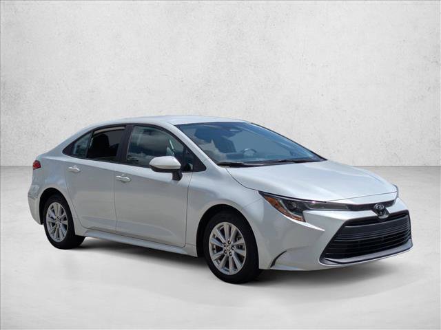 Used 2023 Toyota Corolla LE w/ LE Convenience Package image 3
