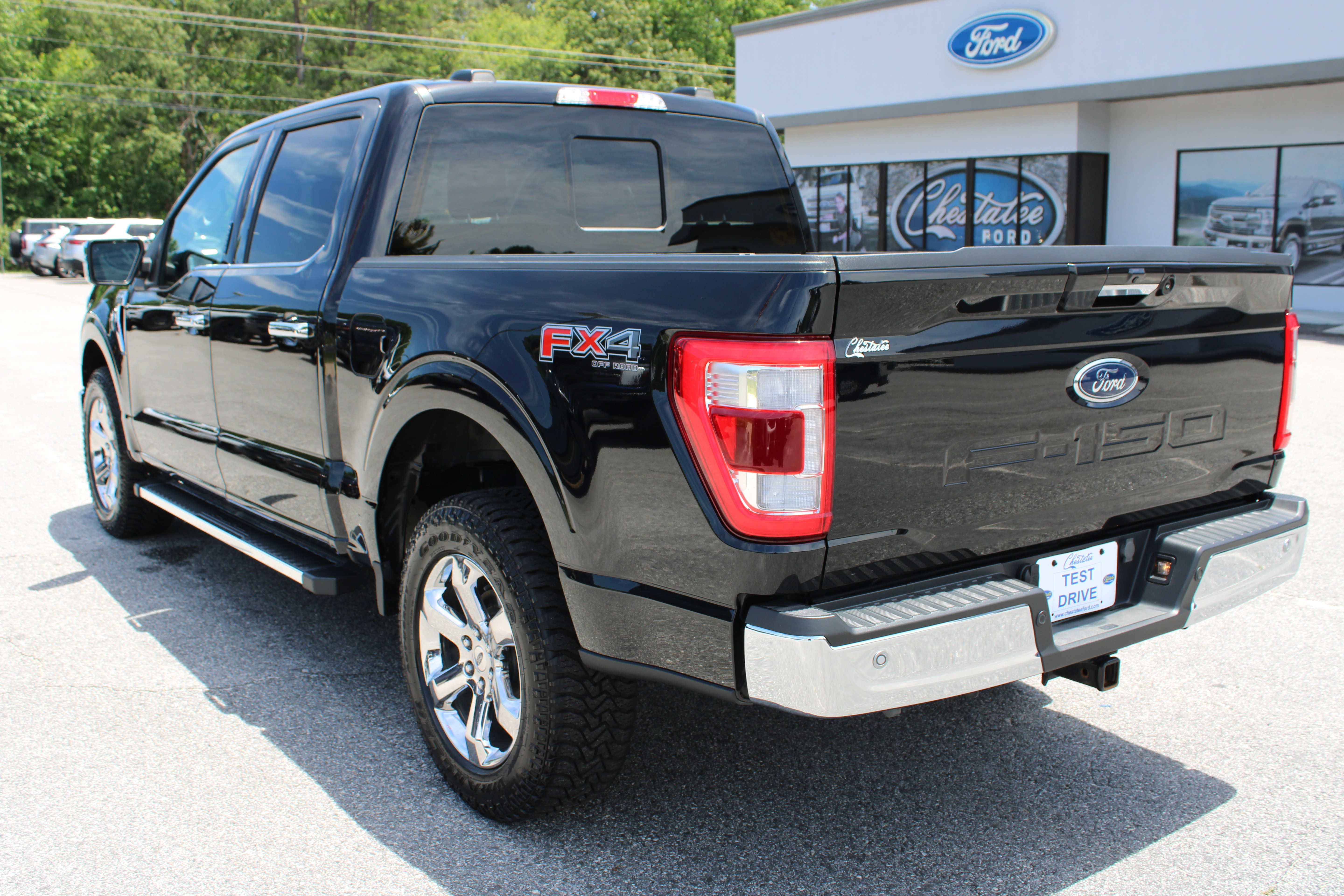 Used 2023 Ford F150 Lariat w/ FX4 Off-Road Package AWD/4WD image 8