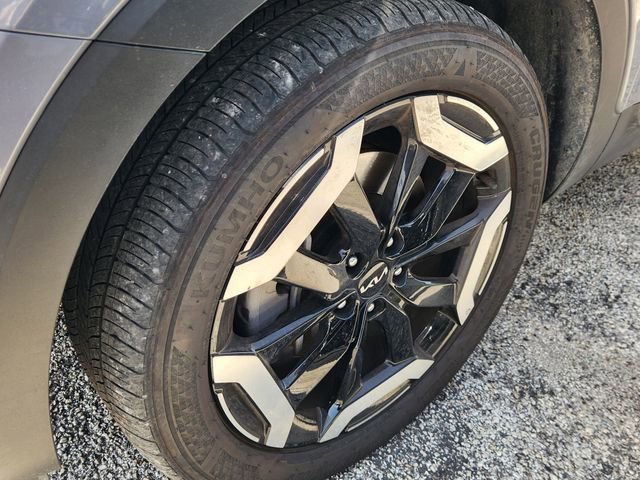 Used 2025 Kia Telluride S image 10