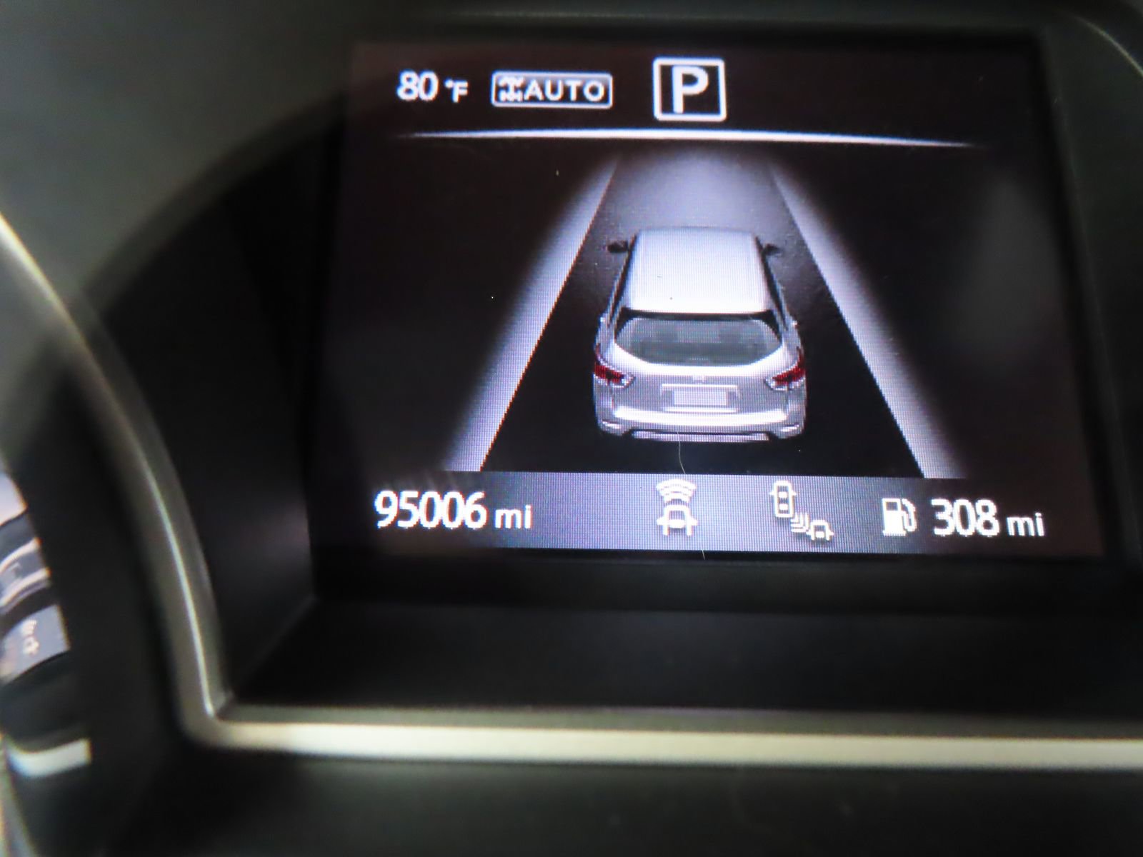 Used 2019 Nissan Pathfinder SV image 21