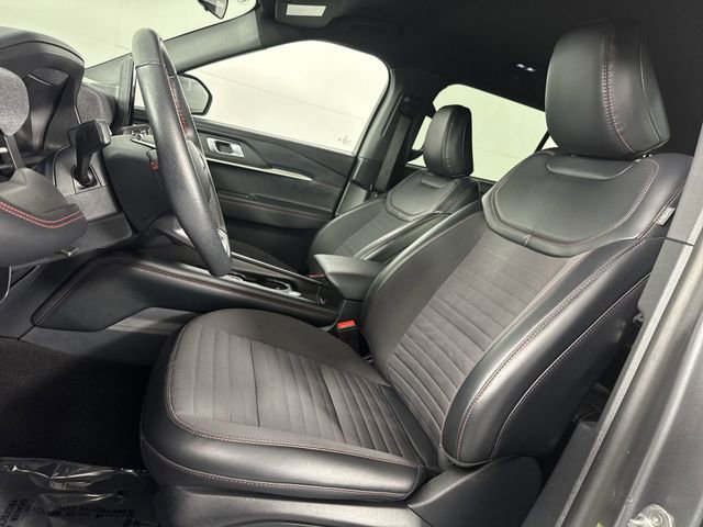 Used 2025 Ford Explorer ST-Line image 17