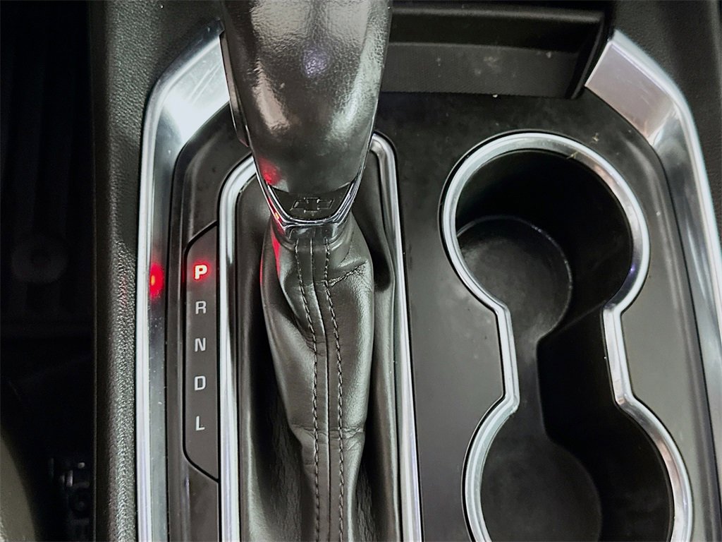 Used 2021 Chevrolet Traverse RS image 17