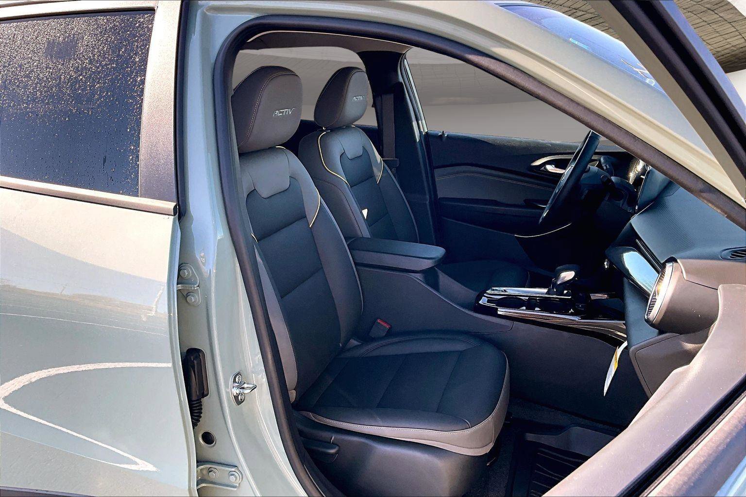 New 2026 Chevrolet Trax ACTIV w/ Sunroof Package image 12