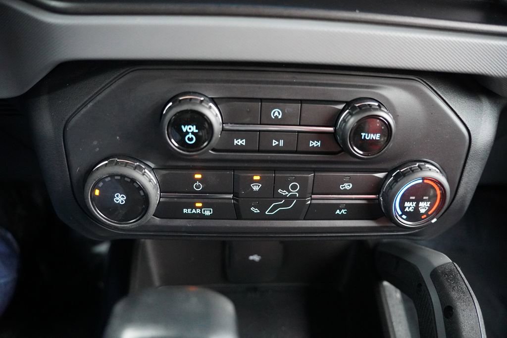 Certified 2023 Ford Bronco Big Bend w/ Sasquatch Package AWD/4WD image 24