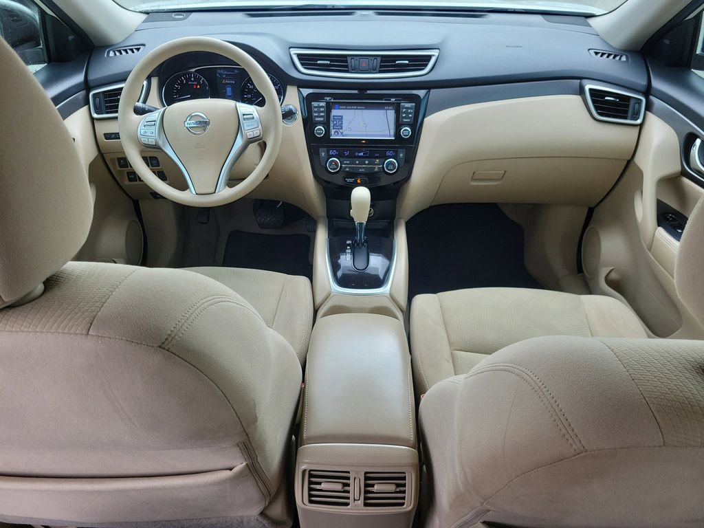 Used 2015 Nissan Rogue SV w/ SV Premium Package image 15