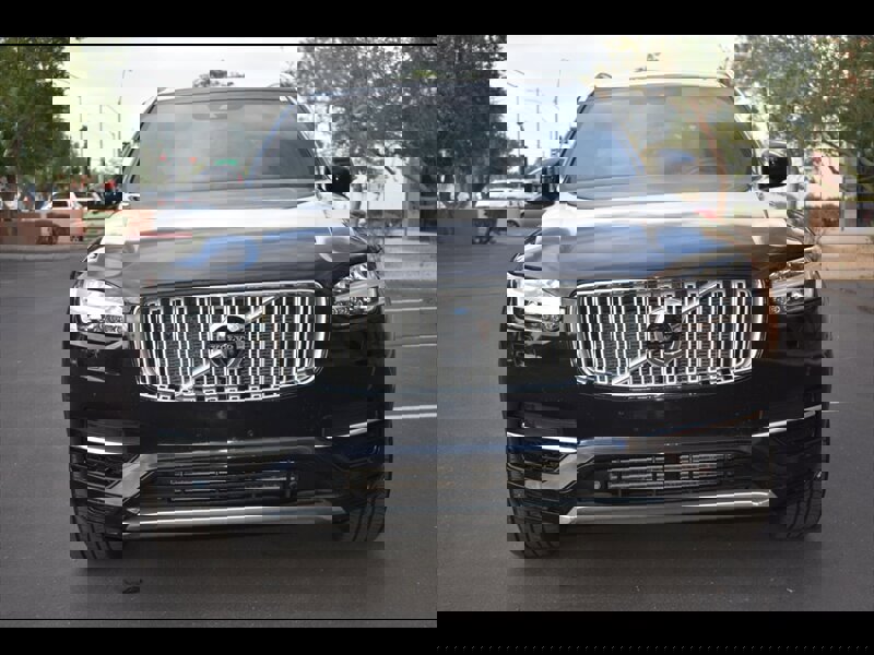 Used 2017 Volvo XC90 T8 Inscription w/ Luxury Package image 8