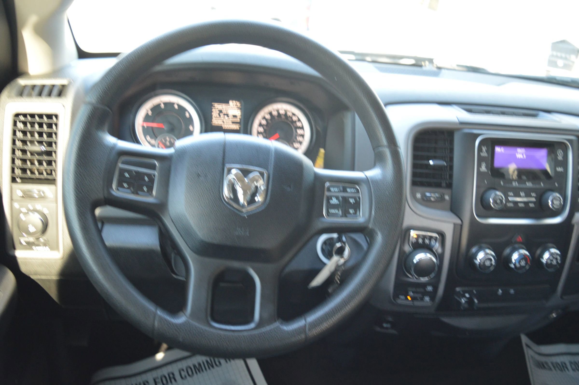 Used 2014 RAM 1500 Express image 32