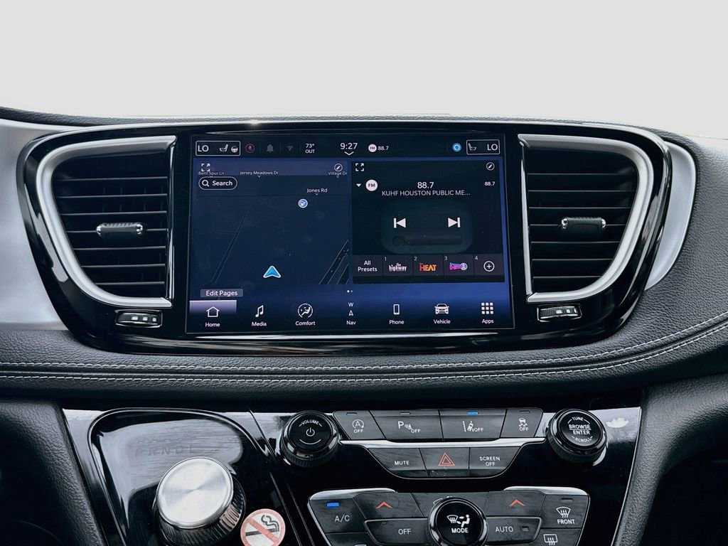 Used 2025 Chrysler Pacifica Limited FWD image 15