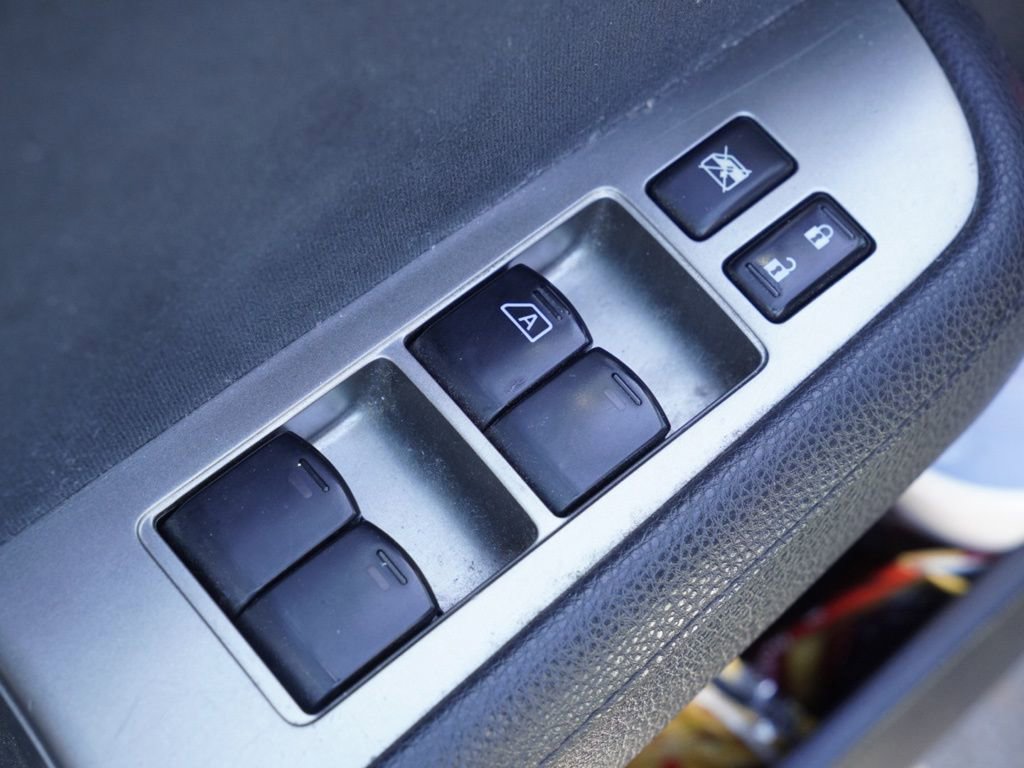 Used 2012 Nissan Versa 1.8 S w/ Special Edition Pkg image 9