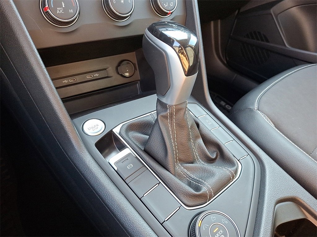 Used 2022 Volkswagen Taos SE image 17