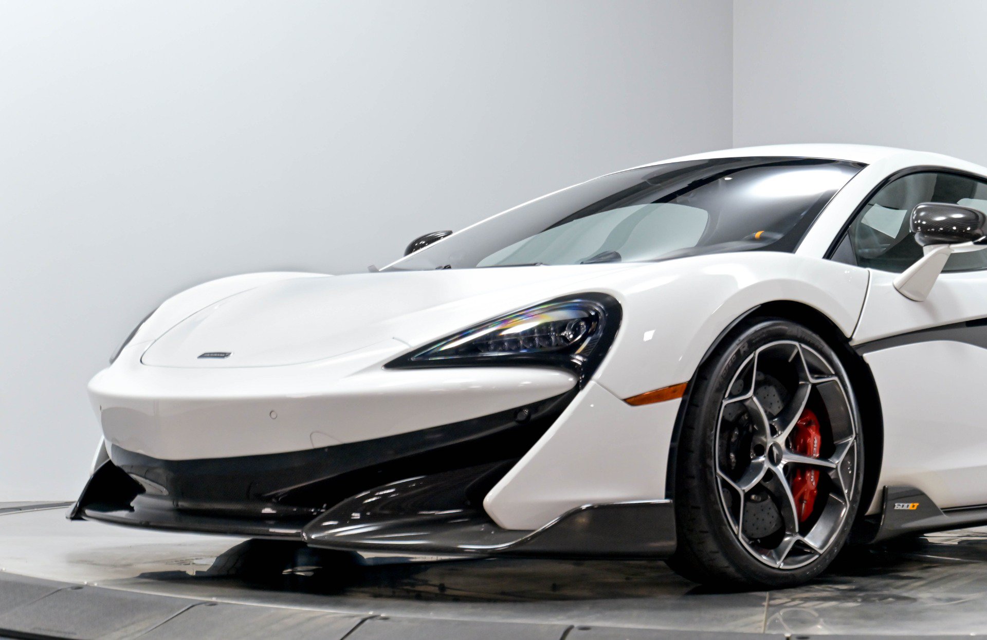 Used 2019 McLaren 600LT RWD image 6