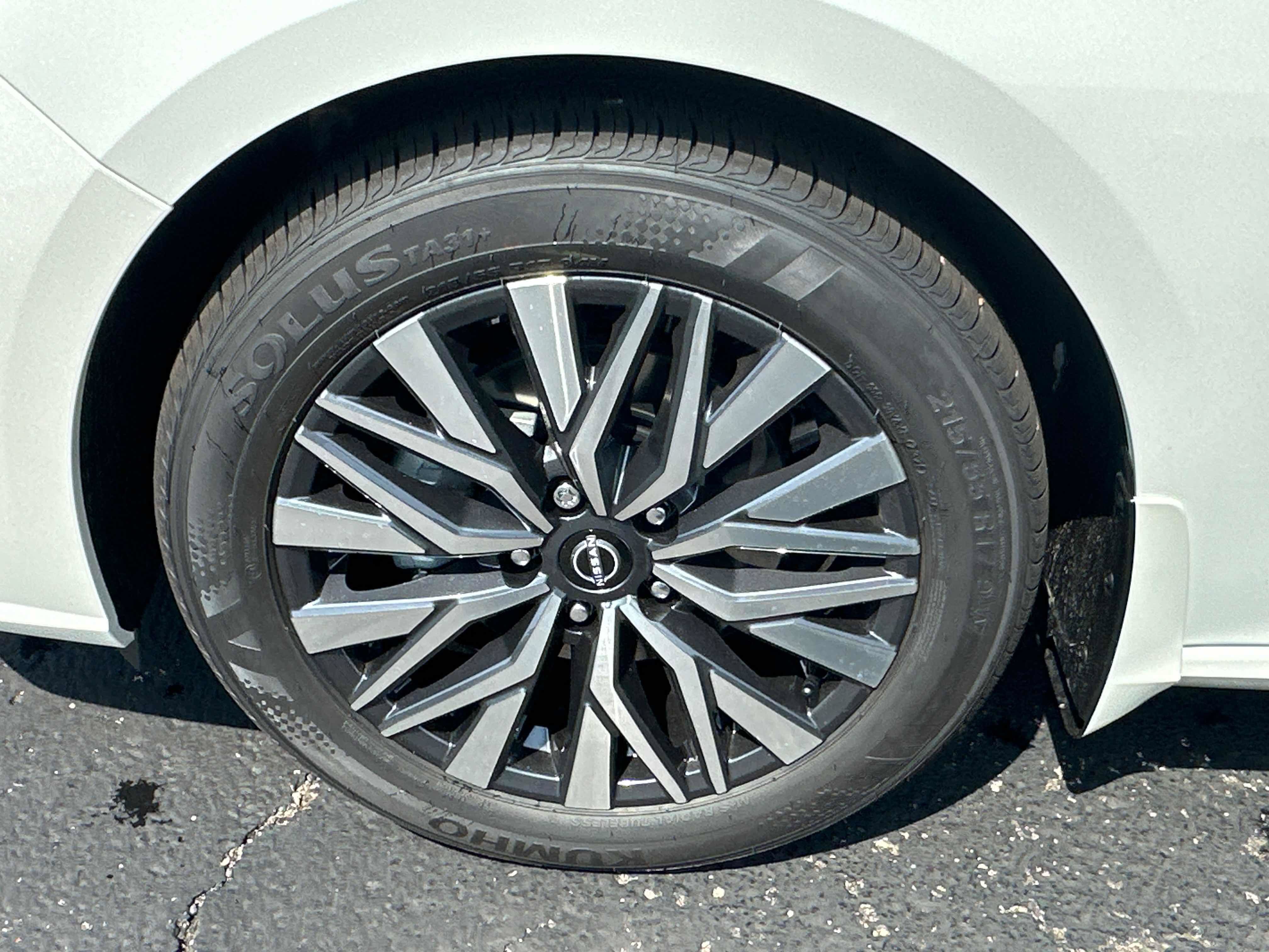 New 2026 Nissan Altima 2.5 SV FWD image 8