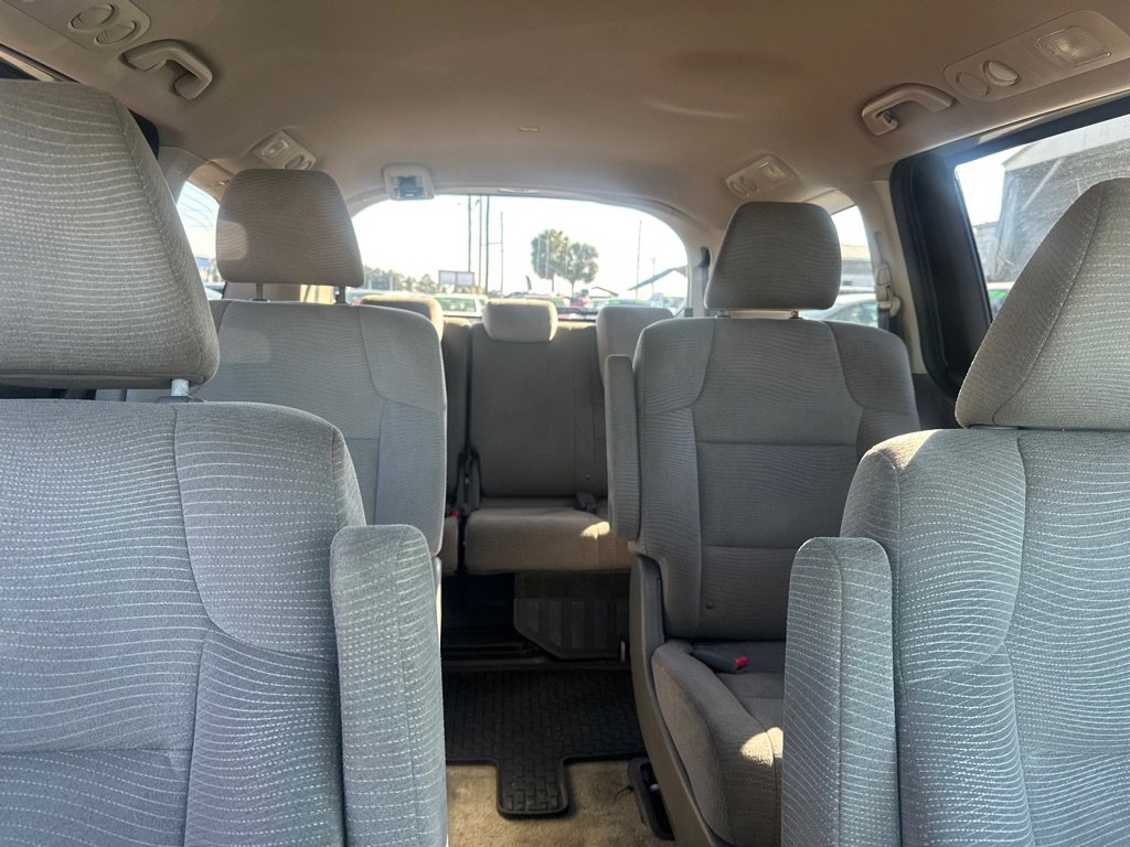 Used 2012 Honda Odyssey LX image 17