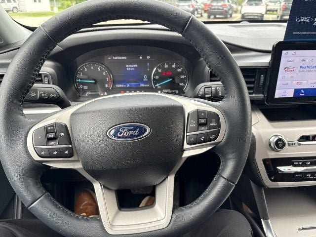 Used 2023 Ford Explorer XLT w/ Equipment Group 202A AWD/4WD image 27