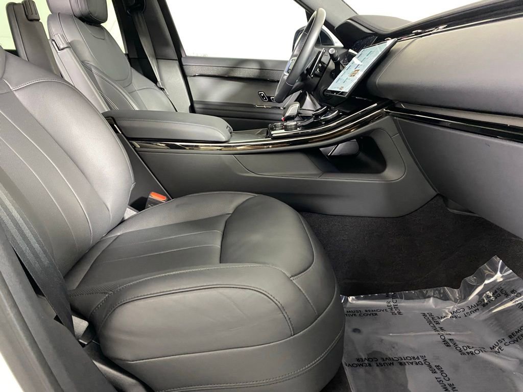 Used 2023 Land Rover Range Rover Sport SE AWD/4WD image 28