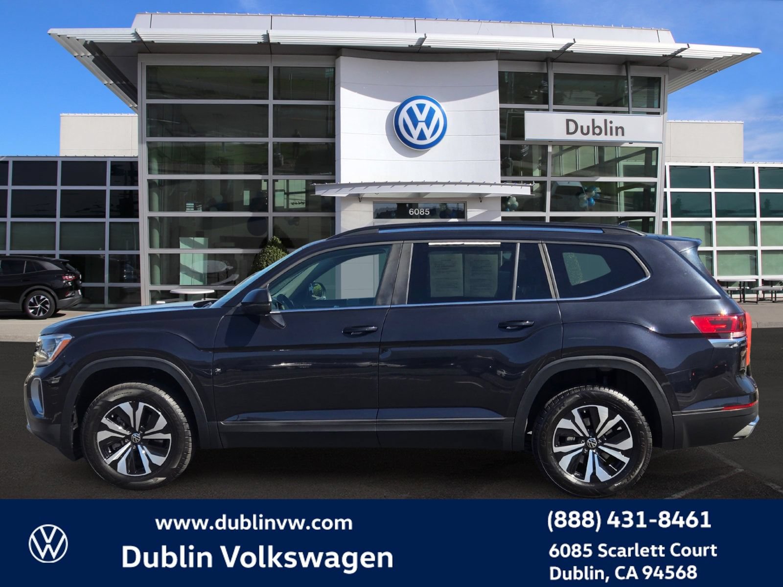 Used 2024 Volkswagen Atlas SE AWD/4WD image 7