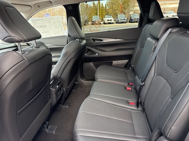 New 2026 INFINITI QX60 Luxe w/ Cargo Package AWD/4WD image 15