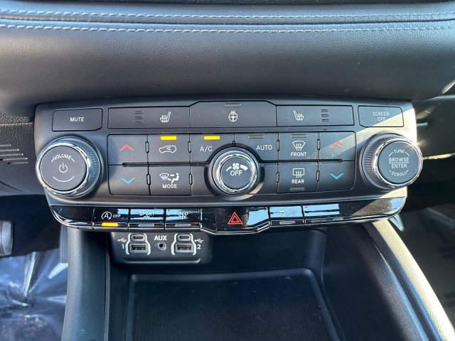 Used 2024 Dodge Durango SXT image 20