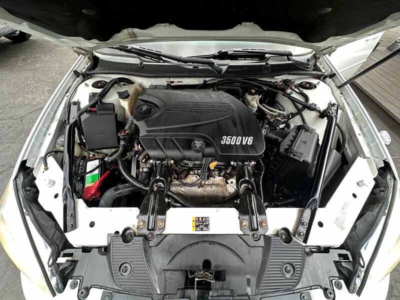 Used 2011 Chevrolet Impala LS FWD image 9