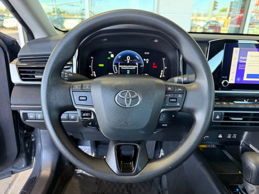 Used 2025 Toyota Camry LE image 22