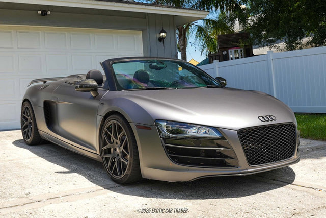 Used 2011 Audi R8 V10 image 12
