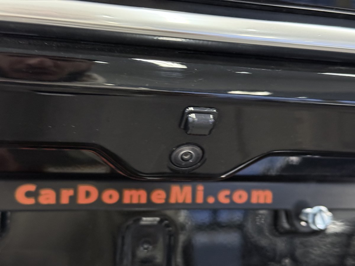 Used 2024 Jeep Wagoneer 4WD w/ Premium Group I image 8