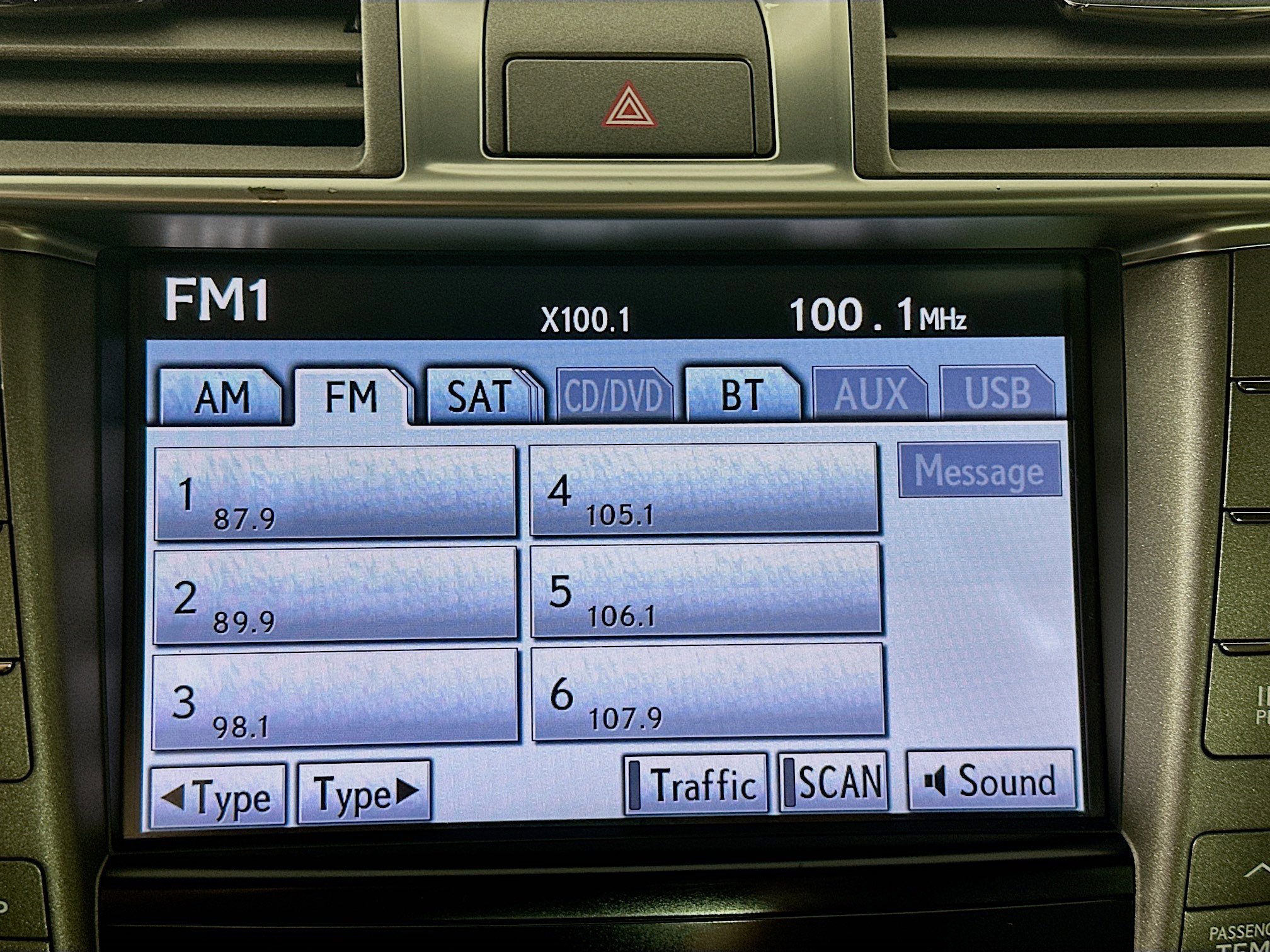 Used 2011 Lexus LS 460 image 19