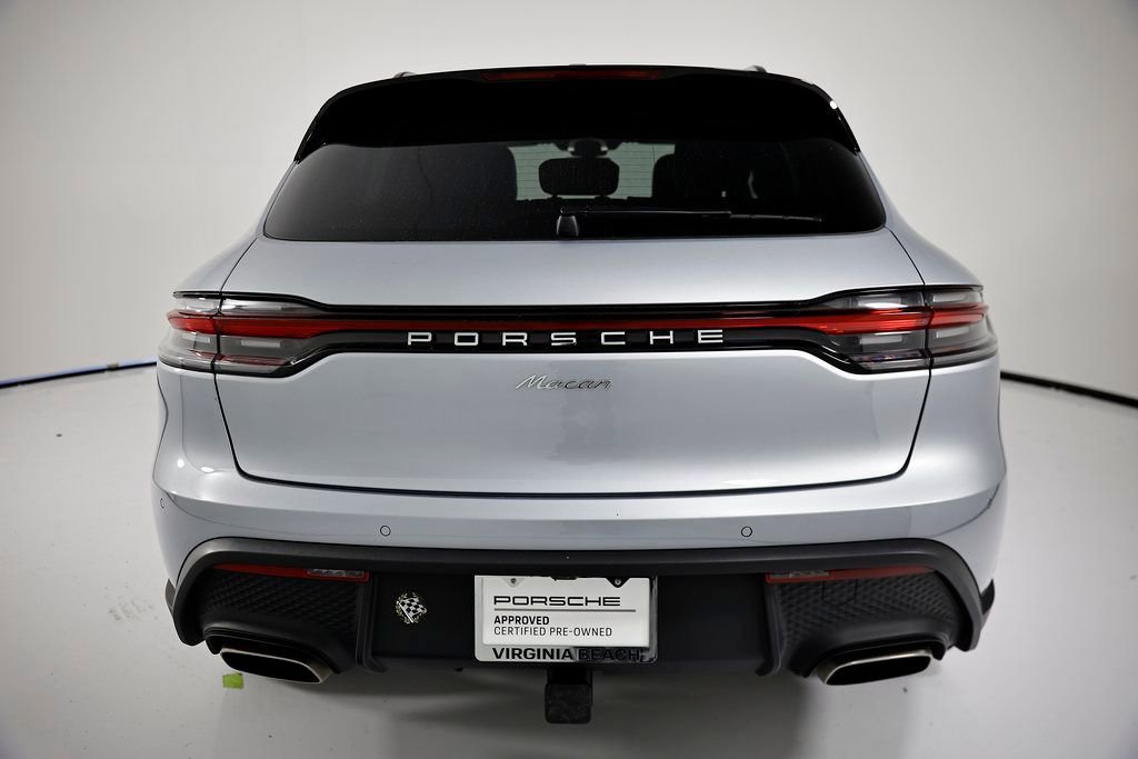 Certified 2025 Porsche Macan AWD/4WD image 6