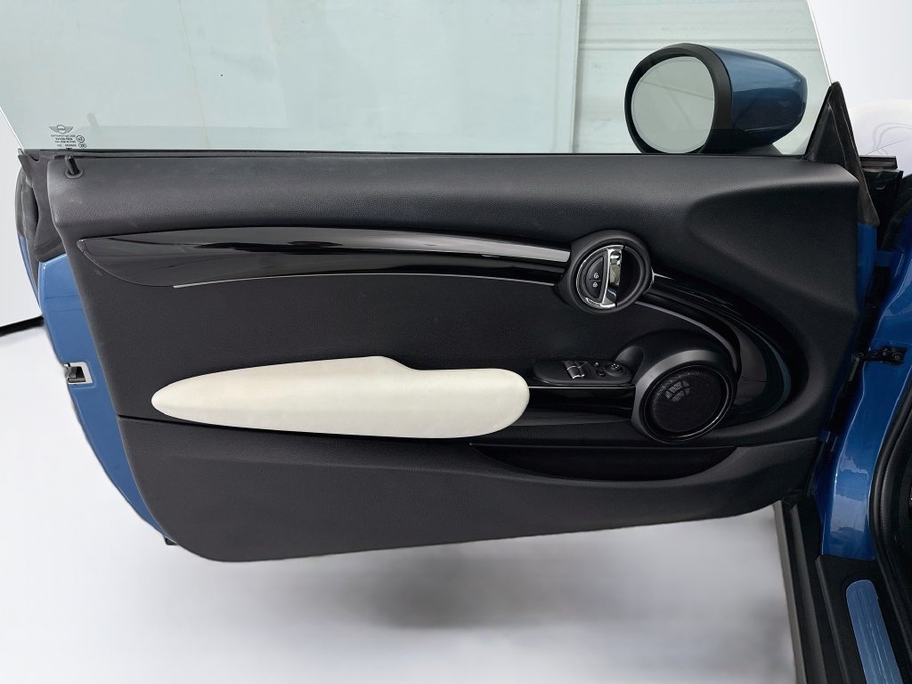 Used 2023 MINI Cooper S FWD image 23