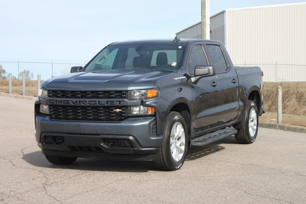 Used 2022 Chevrolet Silverado 1500 Custom image 2